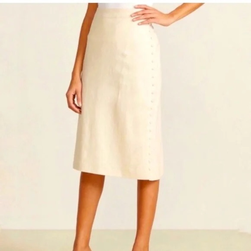 Women’s Cream Button-Detail Midi Skirt